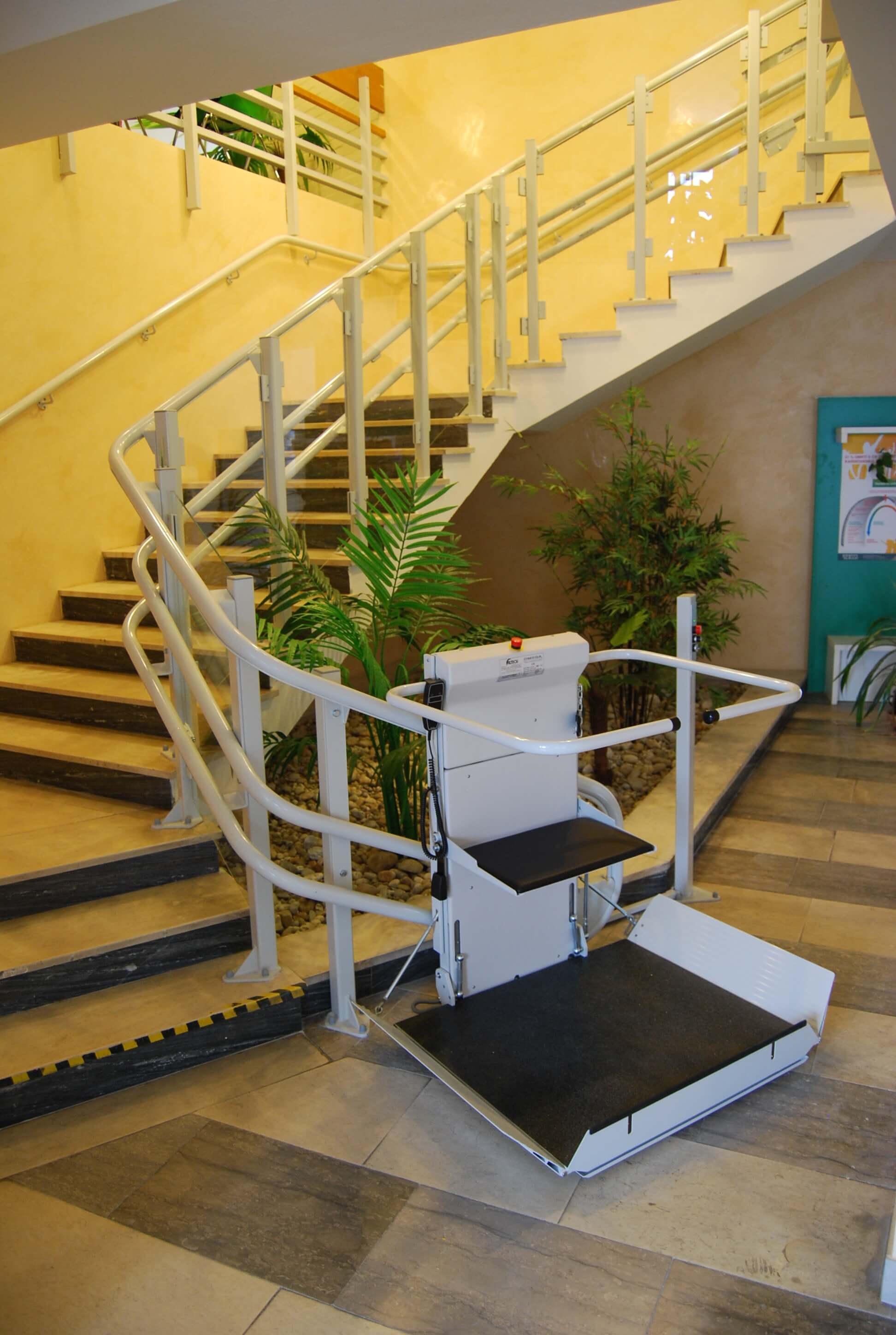 Installation d'une plateforme monte-escalier